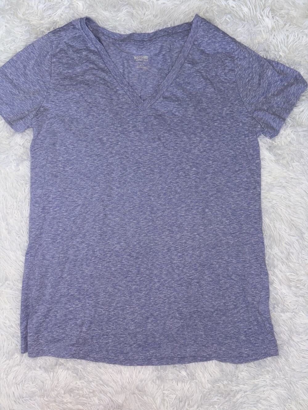 Mossimo Supply Co. XL Lilac Classic V Neck Tee. Soft, Comfortable
